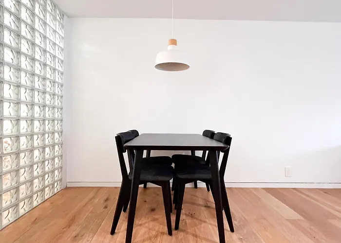 Exquisite And Modern Stay In Brooklyn At Rem-Casa